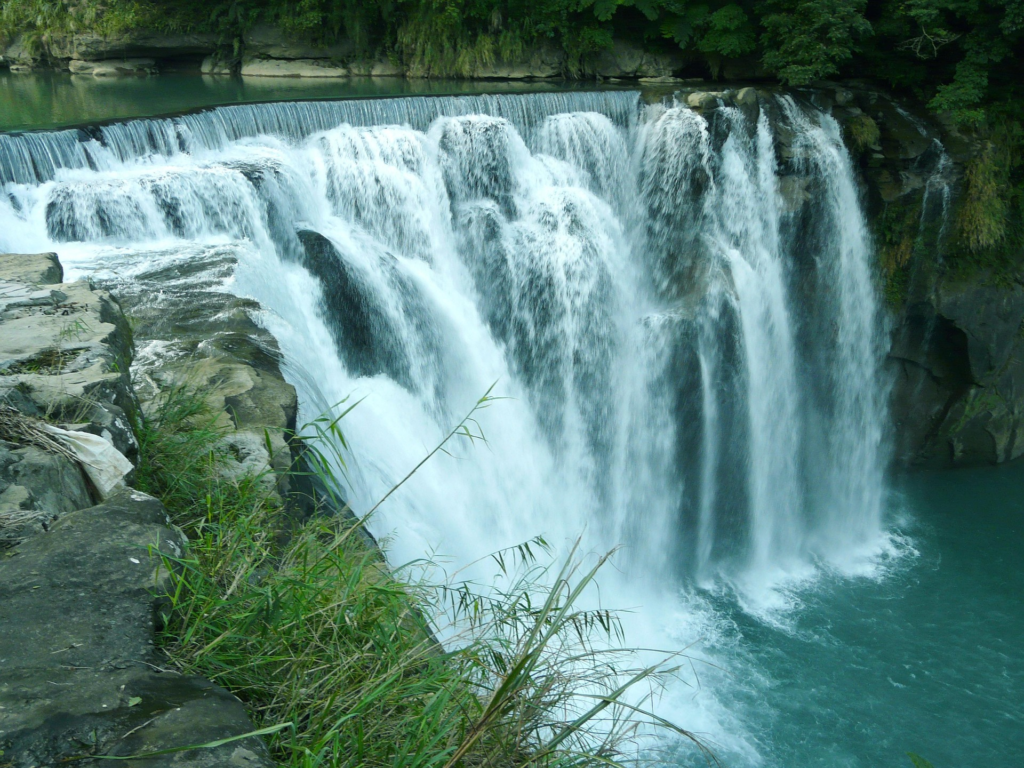 Shifen Waterfall